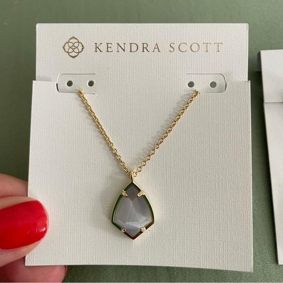 Kendra Scott Slate Cat's Eye Silver Cory Necklace & Carrine Earrings - Picture 4 of 15